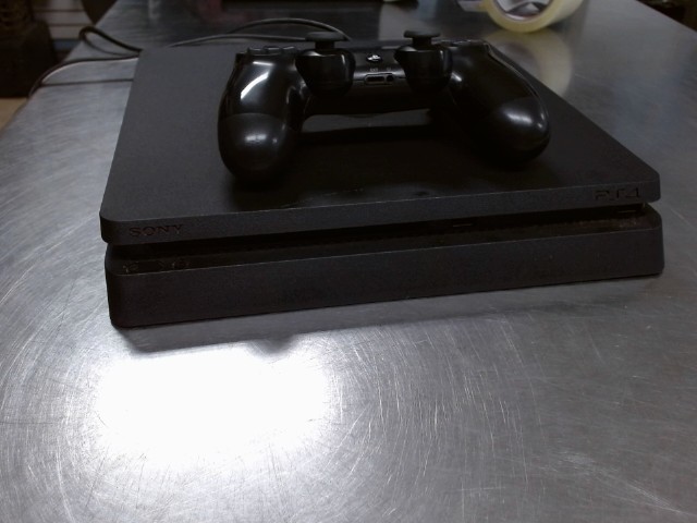 Play4 av 1x man 500gb