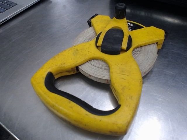 Long tape stanley 100'