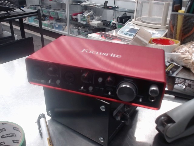 Carte son deux entres