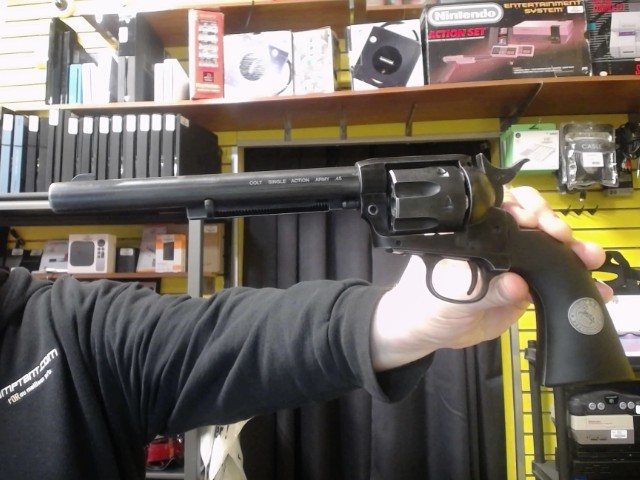 Rvolver  plombs colt peacemaker