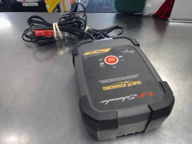 Chargeur et maintaineur de batterie 8amp