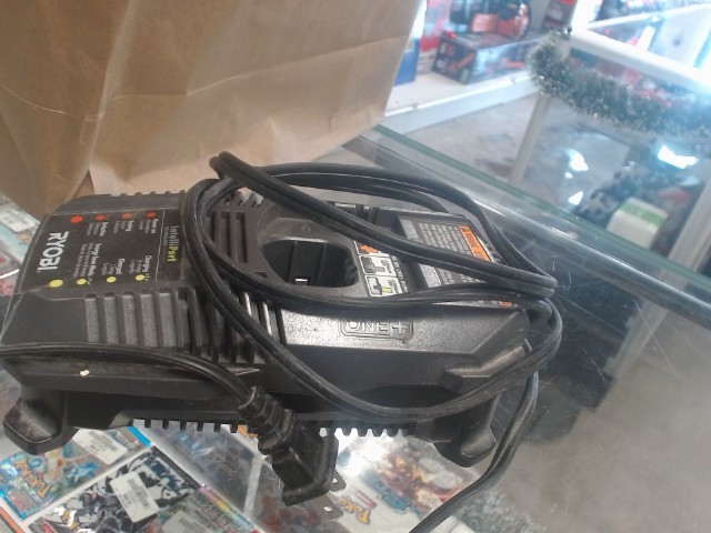 Chargeur ryobi