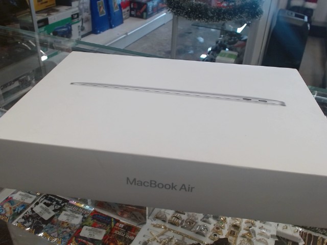 13-inch macbook air with apple m1 chip