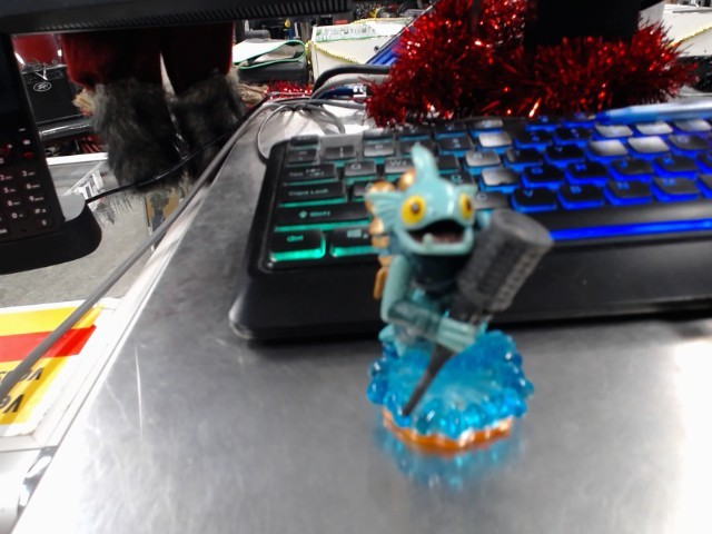 Skylanders giants-gill grunt