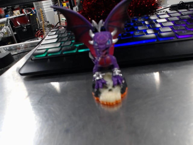 Skylanders giants-cynder