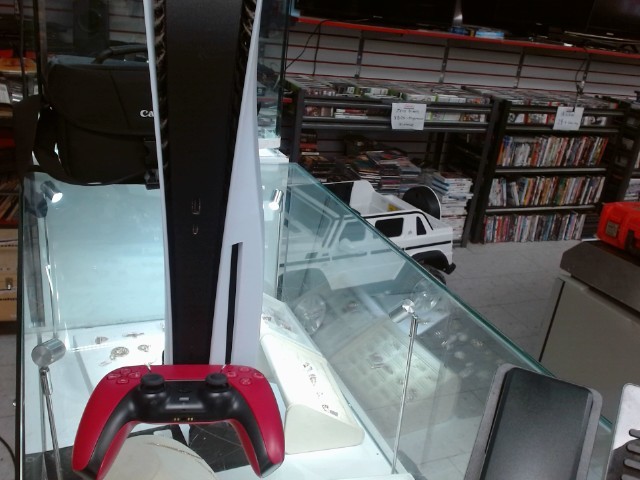 Playstation 5 avec fils et manette