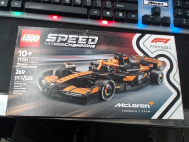 Formula 1 lego mclaren