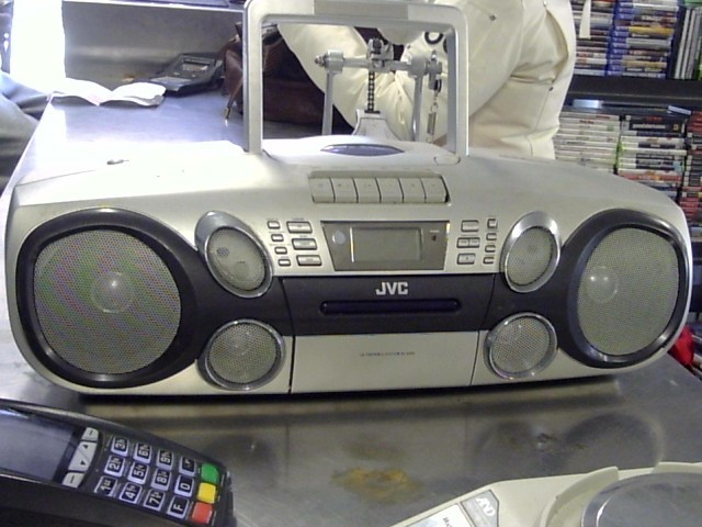 Radio avec lecteur cd