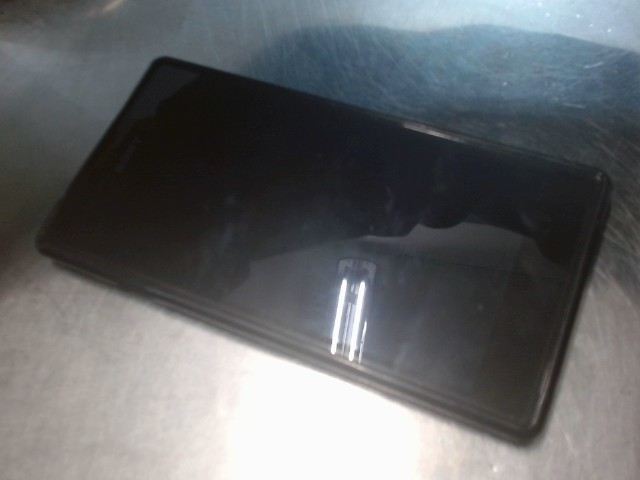 Xperia sony 32g + case seulement bell