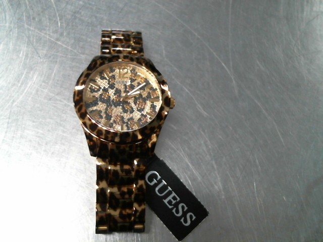 Montre pour femme pattern