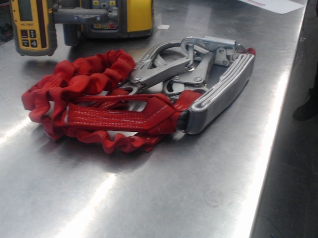 Shock-absorbing lanyard