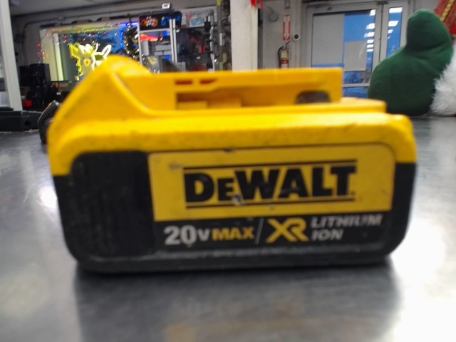 Batterie dewalt 4ah