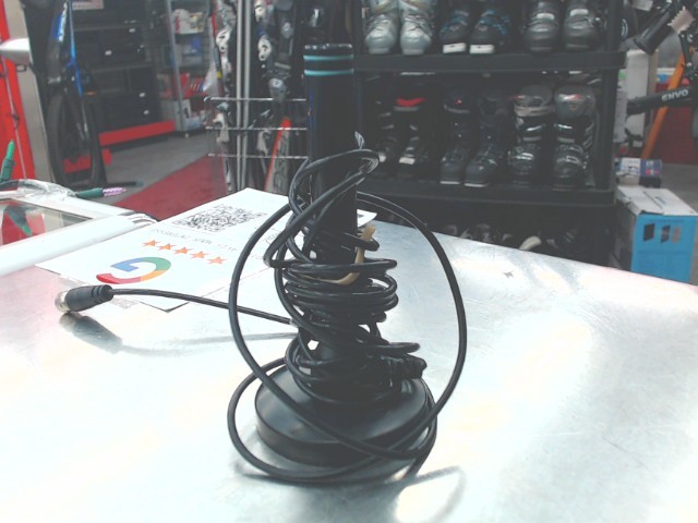 Antenne avec prise coaxial pour tv