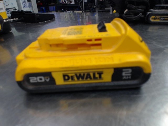 Batterie dewalt 2ah