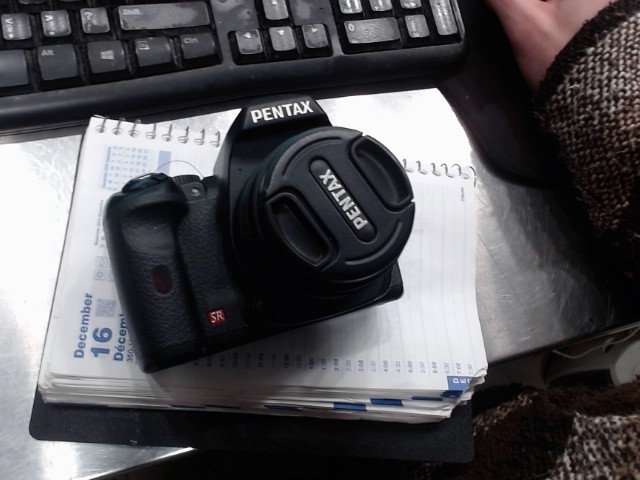 Camera 12.4mpx + lens 50mm +chg