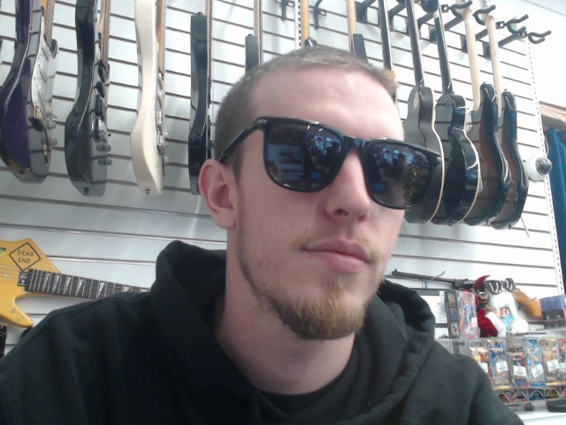 Lunettes noires in case carrera