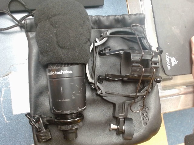 Micro capaciteur cardioid avec stand