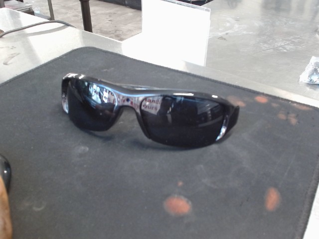 Lunette de soleil noires