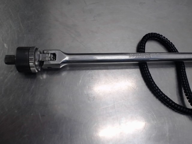 Maximum 1/2-in drive ratcheting breaker