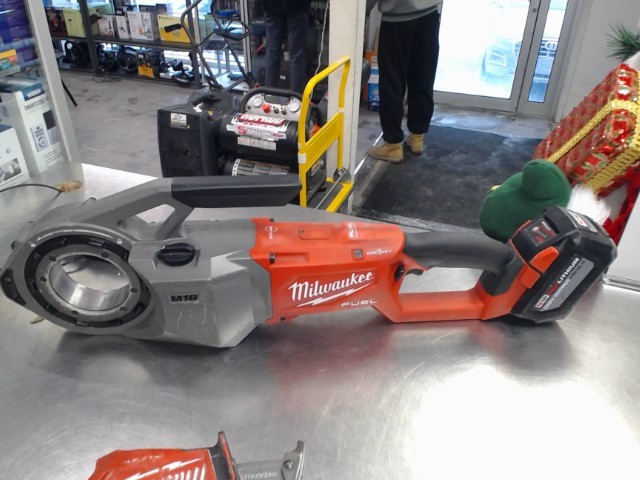 Pipe threader + batt