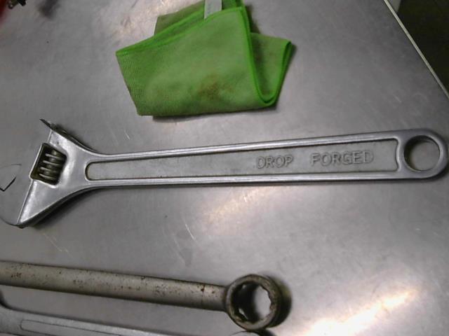 Monkey wrench 24 pouces