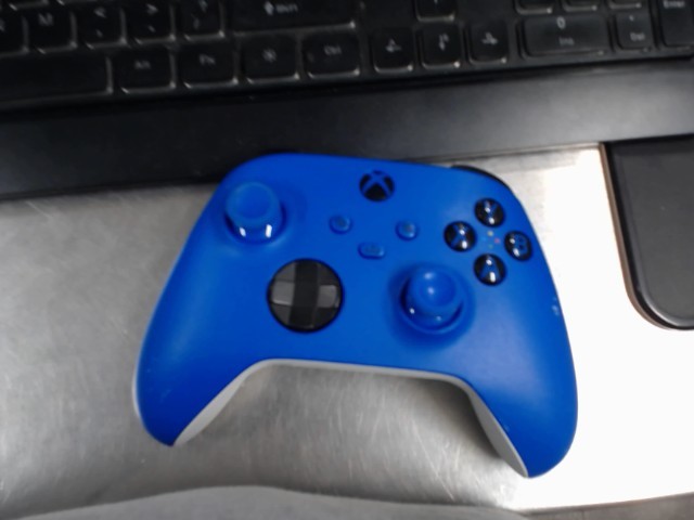 Xbox wireless controller blue