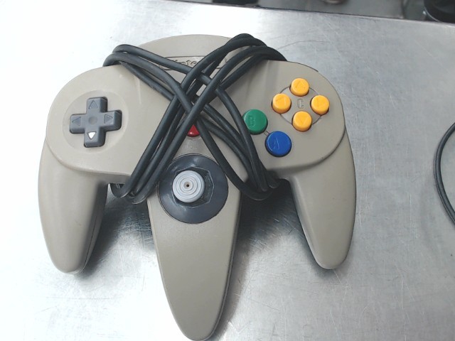 Manette de nintendo 64 jaunie av rumblep