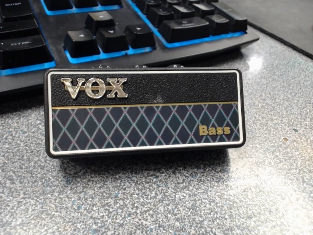 Ampli a ecouteur pour bass