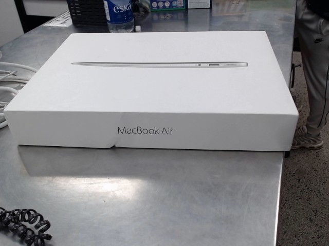 Macbook air 8gb ram 2015 1234