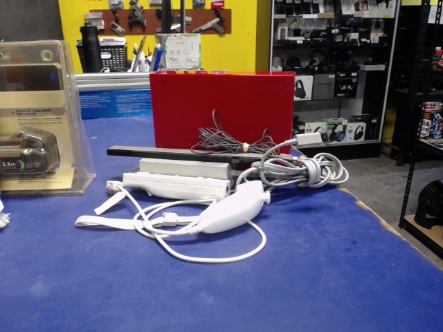 Console rouge +accessoires