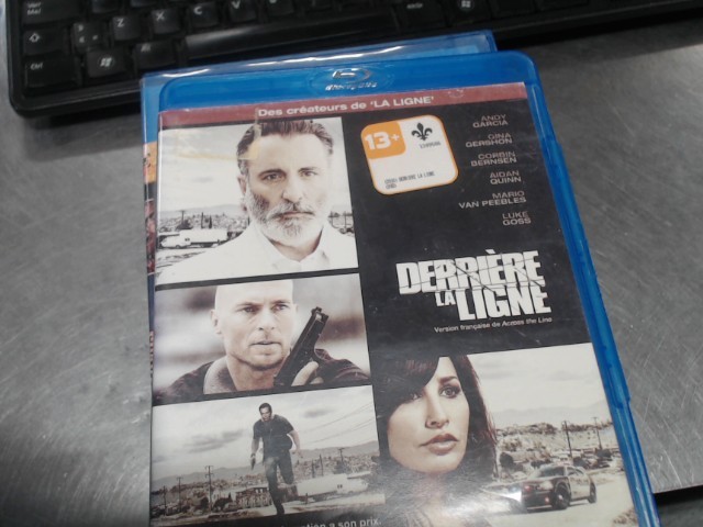 Derriere la ligne