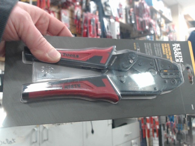 Ratcheting crimper