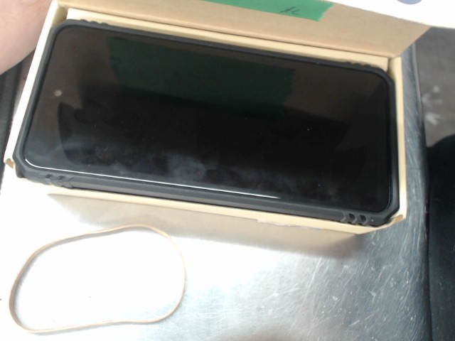 Cellulaire motorola moto g play dans box