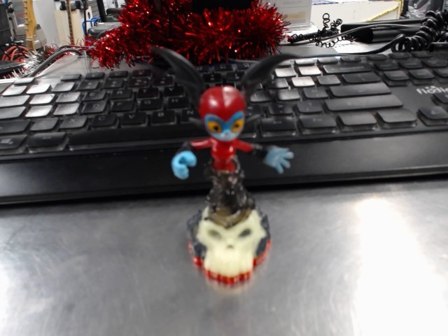 Skylanders trap team-bat spin