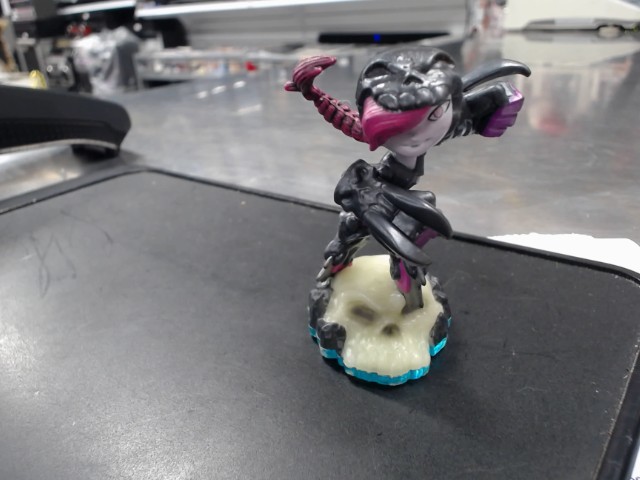 Skyalanders swap force-roller brawl