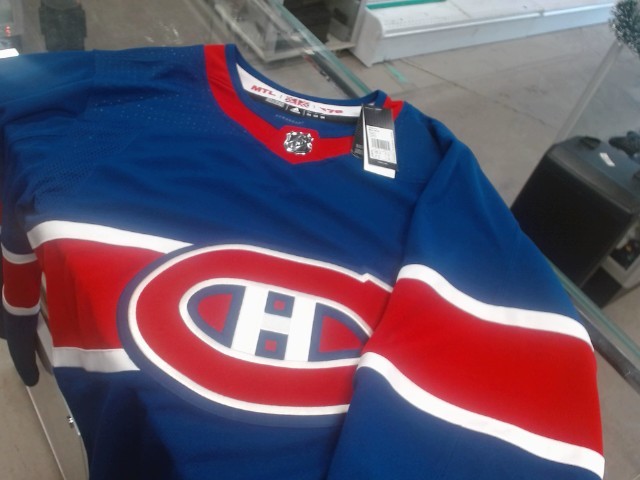 Chandail des canadien brand new