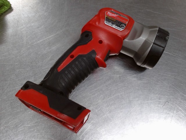 Lampe de poche a batterie