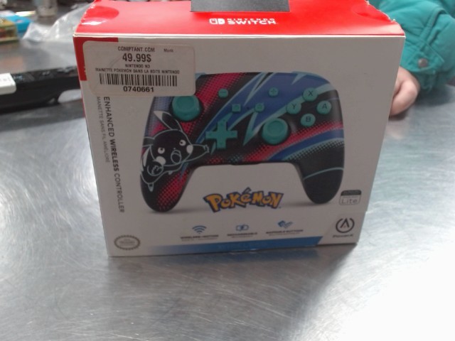 Manette pokemon dans la boite nintendo