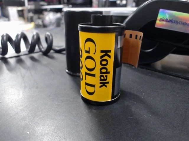 35mm color print film kodak gold 200