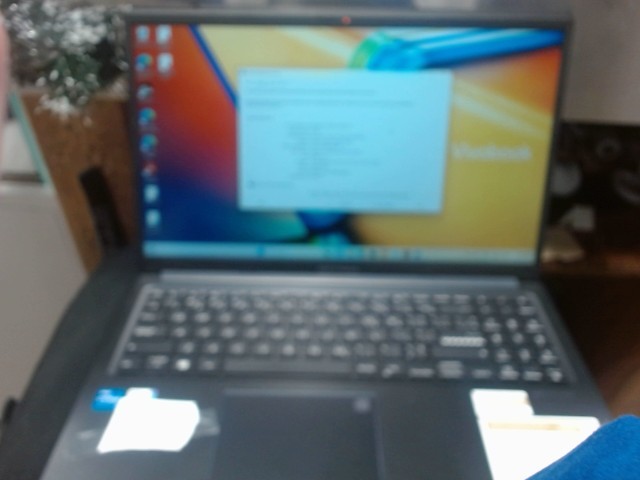 Asus vivobook i5-1235u 16gb