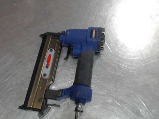 Cloueuse pneumatique