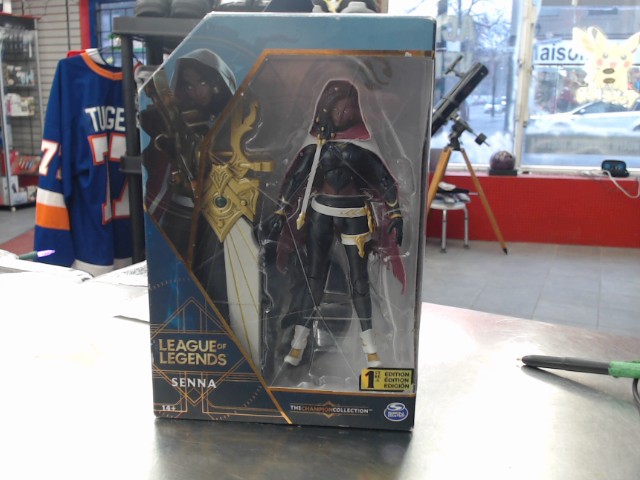 League of legend senna figurine
