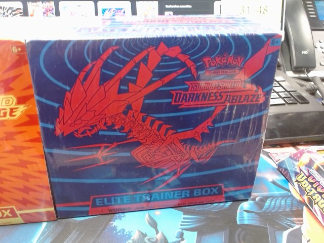 Sword and shield darknessablaze etb new