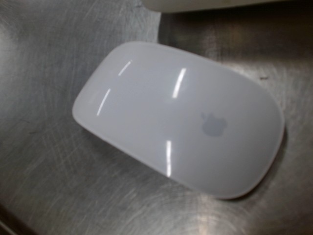 Apple wireless mouse white