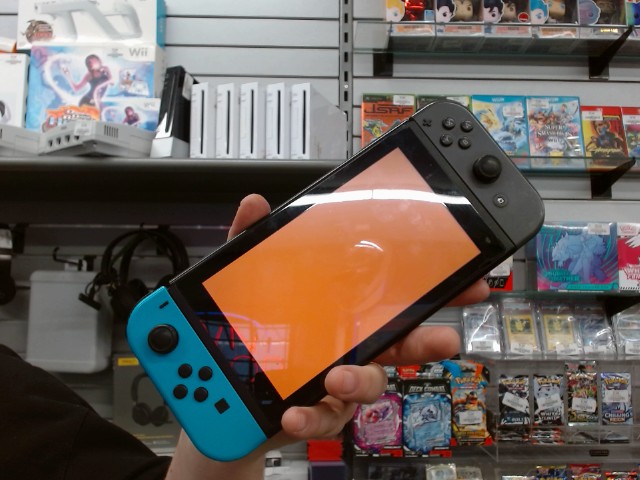 Switch w controllers