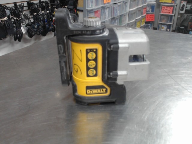 Laser vert a batterie no acc