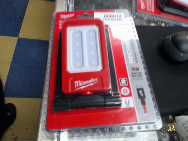 Recharchable magnetic task light sealed