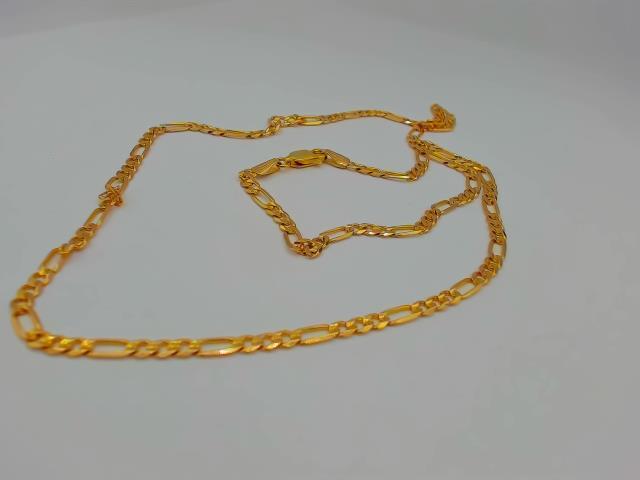 Chaine figaro en or 10kt 19po