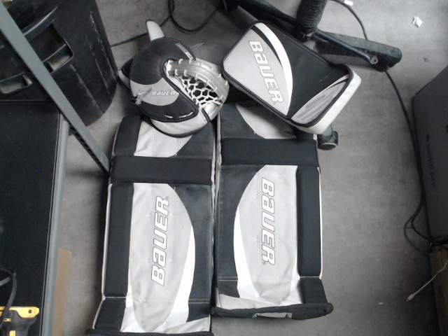 Pad et mitaine de hockey