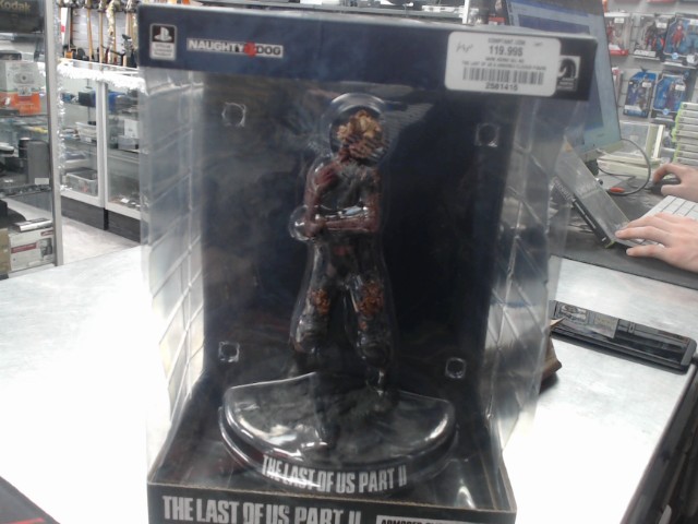 The last of us 2 armored clicker figure